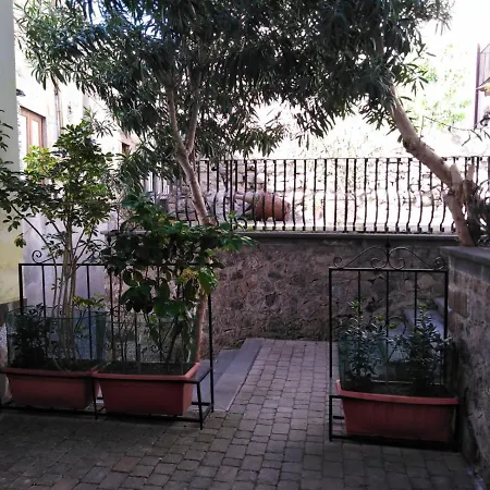 Appartamento Asia Apartment *